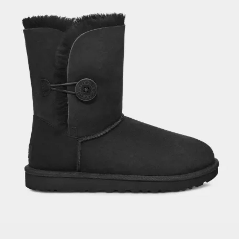 UGG BAILEY BUTTON II 1016226 Black H2O Resistance Boots 100% AUTHENTIC 9 US EUC